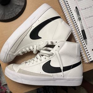 Nike blazer